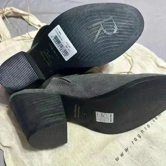 TARRAH Black Stacked Heel Mules With Adjustable Buckle - Picture 3 of 3